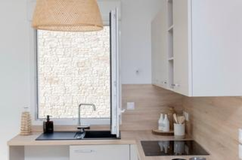 FENETRE SUR ALPILLES