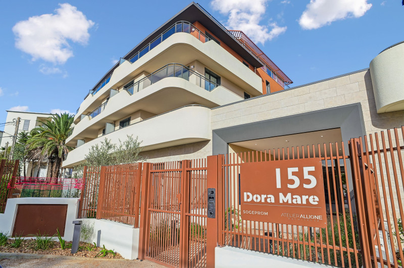 Dora Mare